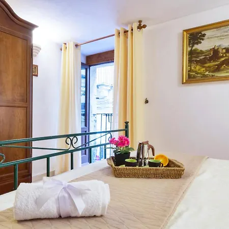 Center House - Ortigia Wifi Apartment *