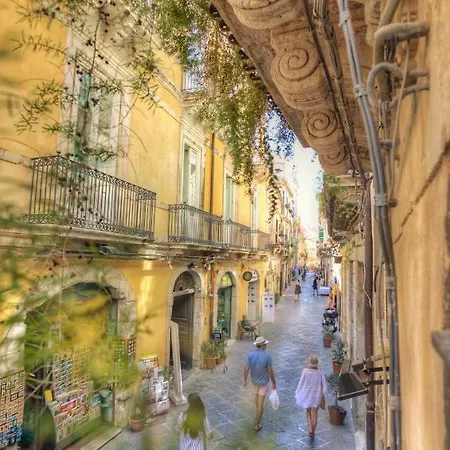 Center House - Ortigia Wifi Apartment *